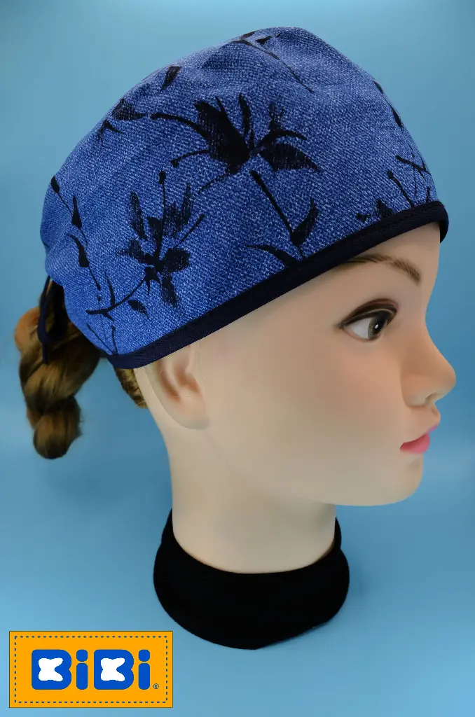 Flores azul marino, fondo azul índigo (Gorro Corto (Medidas: 9.5 cm de altura, 58 cm de circunferencia, con cintas para amarrar))