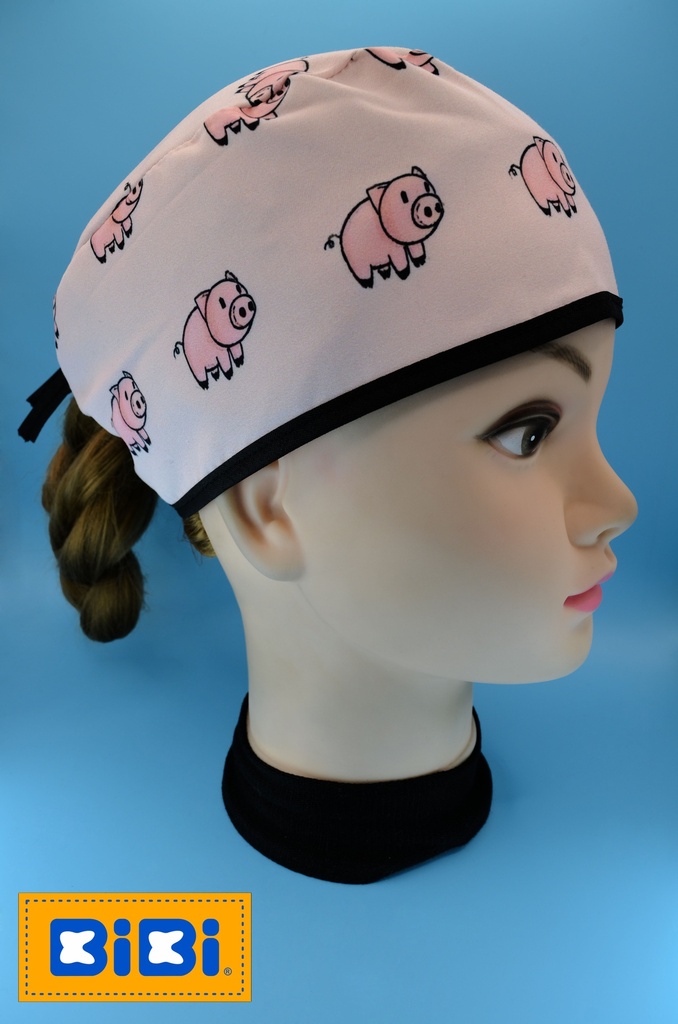 Cerditos Fondo Rosa Pastel (Gorro Corto (Medidas: 9.5 cm de altura, 58 cm de circunferencia, con cintas para amarrar))