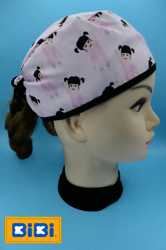 Boo, fondo rosa (Gorro Corto (Medidas: 9.5 cm de altura, 58 cm de circunferencia, con cintas para amarrar))