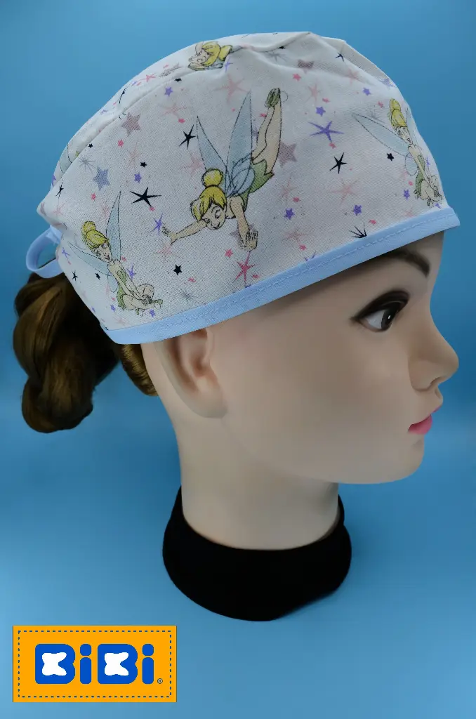 Campanita, fondo blanco (Gorro Corto (Medidas: 9.5 cm de altura, 58 cm de circunferencia, con cintas para amarrar))