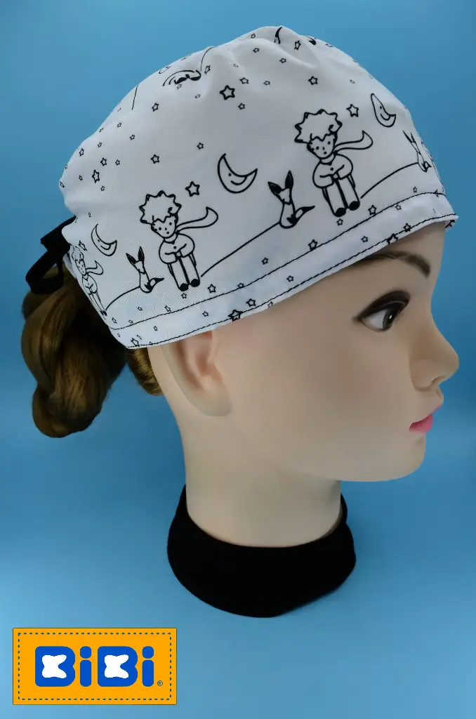 Principito blanco y negro (Gorro Corto (Medidas: 9.5 cm de altura, 58 cm de circunferencia, con cintas para amarrar))