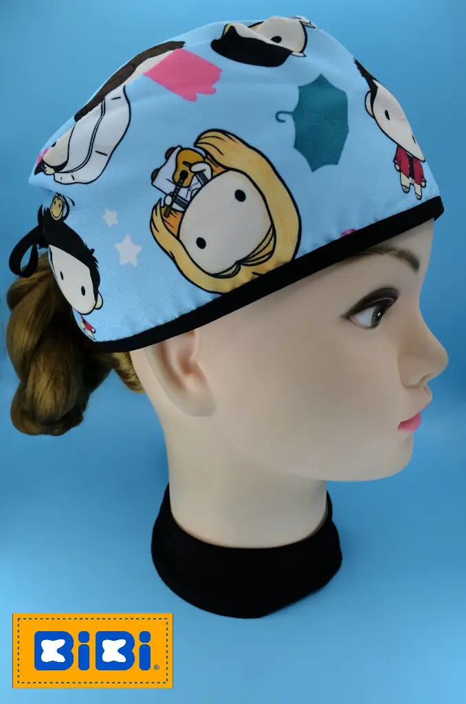 Friends kawaii (Gorro Corto (Medidas: 9.5 cm de altura, 58 cm de circunferencia, con cintas para amarrar))