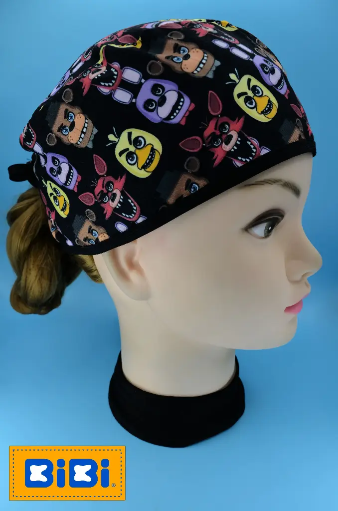 Caras Fred (Gorro Corto (Medidas: 9.5 cm de altura, 58 cm de circunferencia, con cintas para amarrar))