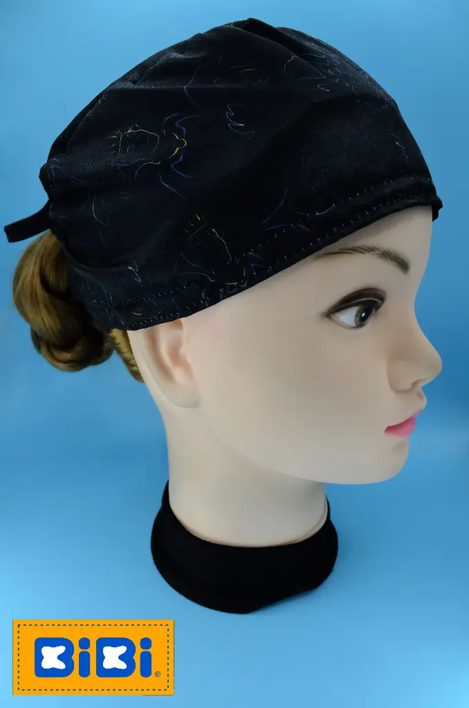 Reyna Malvada (Gorro Corto (Medidas: 9.5 cm de altura, 58 cm de circunferencia, con cintas para amarrar))