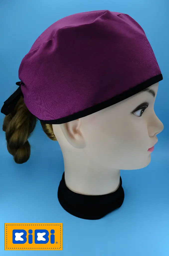 Magenta (Gorro Corto (Medidas: 9.5 cm de altura, 58 cm de circunferencia, con cintas para amarrar))
