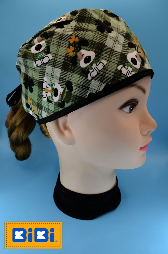 Perro Treboles Fondo Verde Cuadros (Gorro Corto (Medidas: 9.5 cm de altura, 58 cm de circunferencia, con cintas para amarrar))