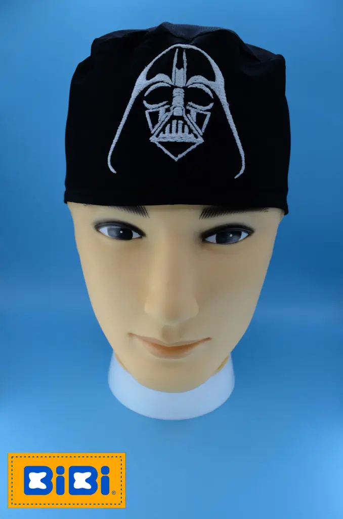 Darth Vader (Gorro Corto (Medidas: 9.5 cm de altura, 58 cm de circunferencia, con cintas para amarrar))