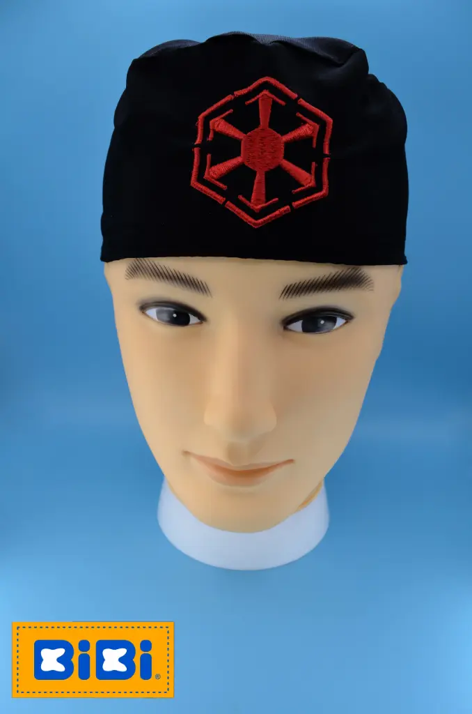 Símbolo Sith (Gorro Corto (Medidas: 9.5 cm de altura, 58 cm de circunferencia, con cintas para amarrar))