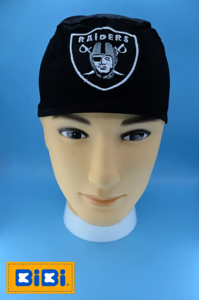 Raiders (Gorro Corto (Medidas: 9.5 cm de altura, 58 cm de circunferencia, con cintas para amarrar))
