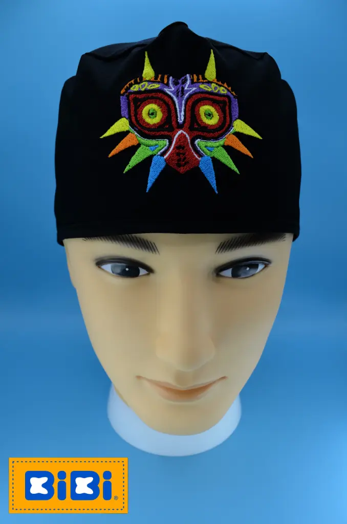Máscara Majora (Gorro Corto (Medidas: 9.5 cm de altura, 58 cm de circunferencia, con cintas para amarrar))