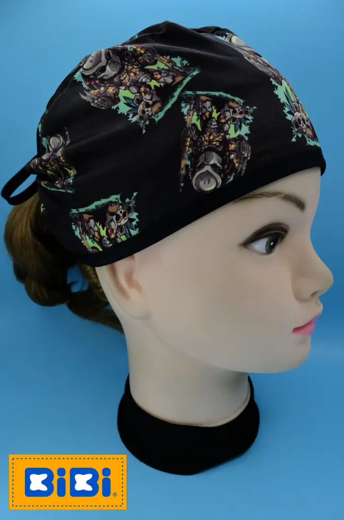 Depredador (Gorro Corto (Medidas: 9.5 cm de altura, 58 cm de circunferencia, con cintas para amarrar))