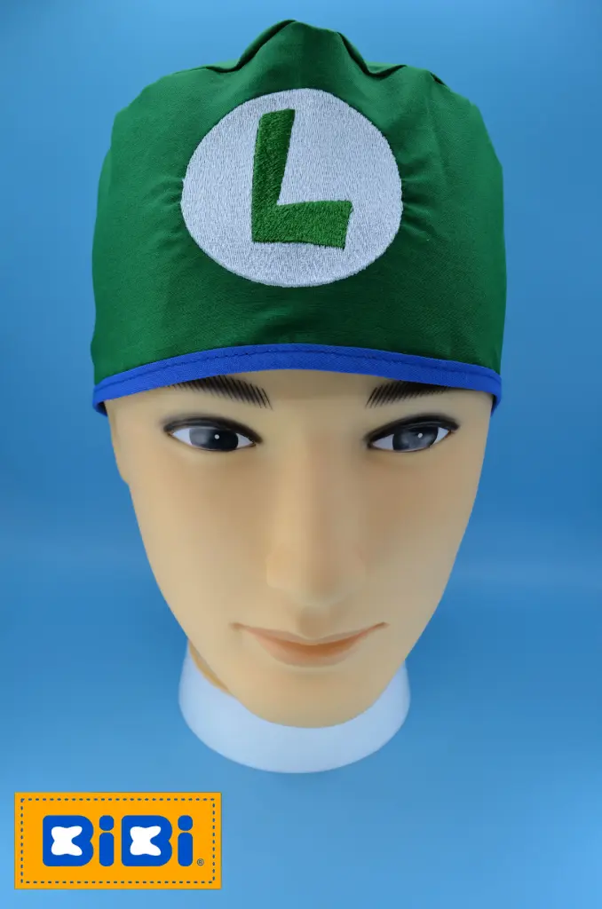 Luigi (Gorro Corto (Medidas: 9.5 cm de altura, 58 cm de circunferencia, con cintas para amarrar))