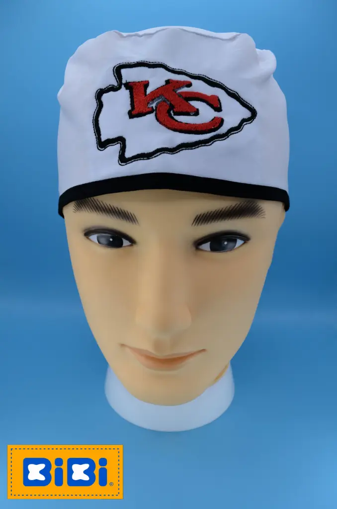 Chiefs (Gorro Corto (Medidas: 9.5 cm de altura, 58 cm de circunferencia, con cintas para amarrar))