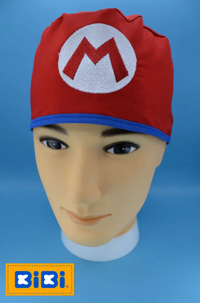 Mario (Gorro Corto (Medidas: 9.5 cm de altura, 58 cm de circunferencia, con cintas para amarrar))