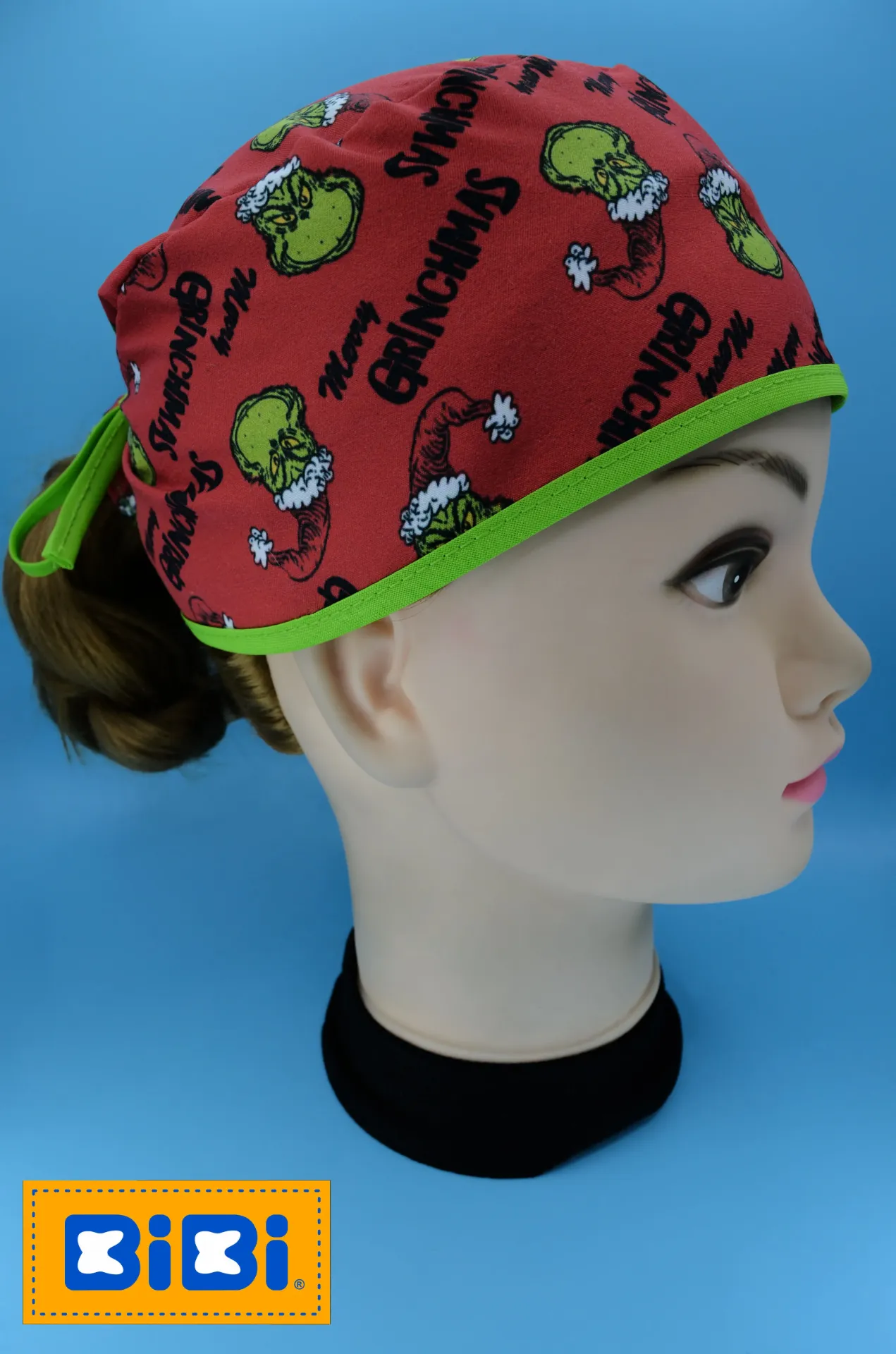 Merry Grinchmas (Gorro Corto (Medidas: 9.5 cm de altura, 58 cm de circunferencia, con cintas para amarrar))