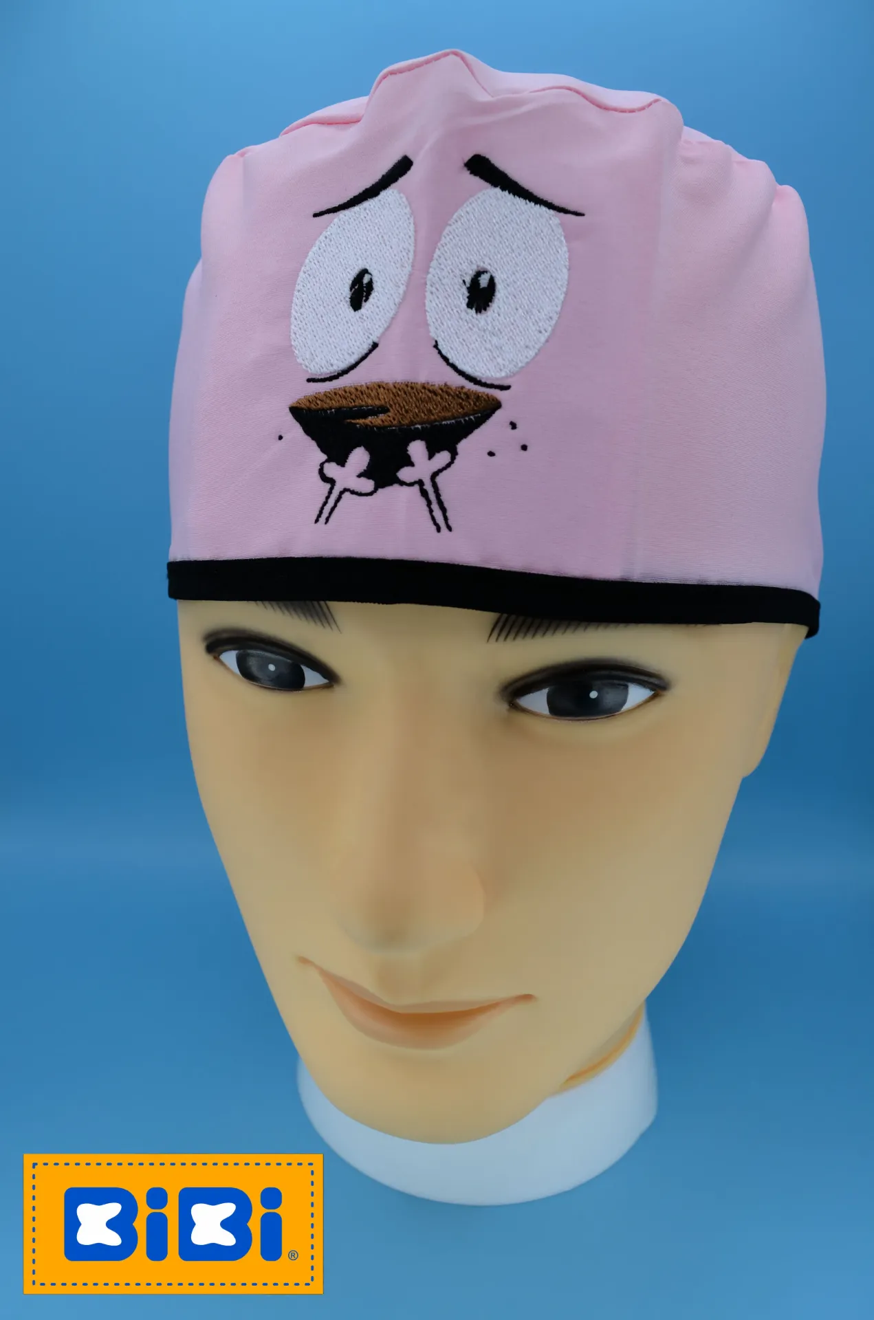 Coraje (Gorro Corto (Medidas: 9.5 cm de altura, 58 cm de circunferencia, con cintas para amarrar))