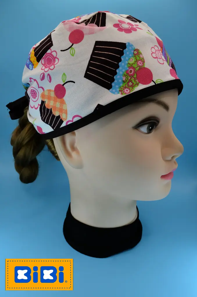 Cupcakes cafés (Gorro Corto (Medidas: 9.5 cm de altura, 58 cm de circunferencia, con cintas para amarrar))
