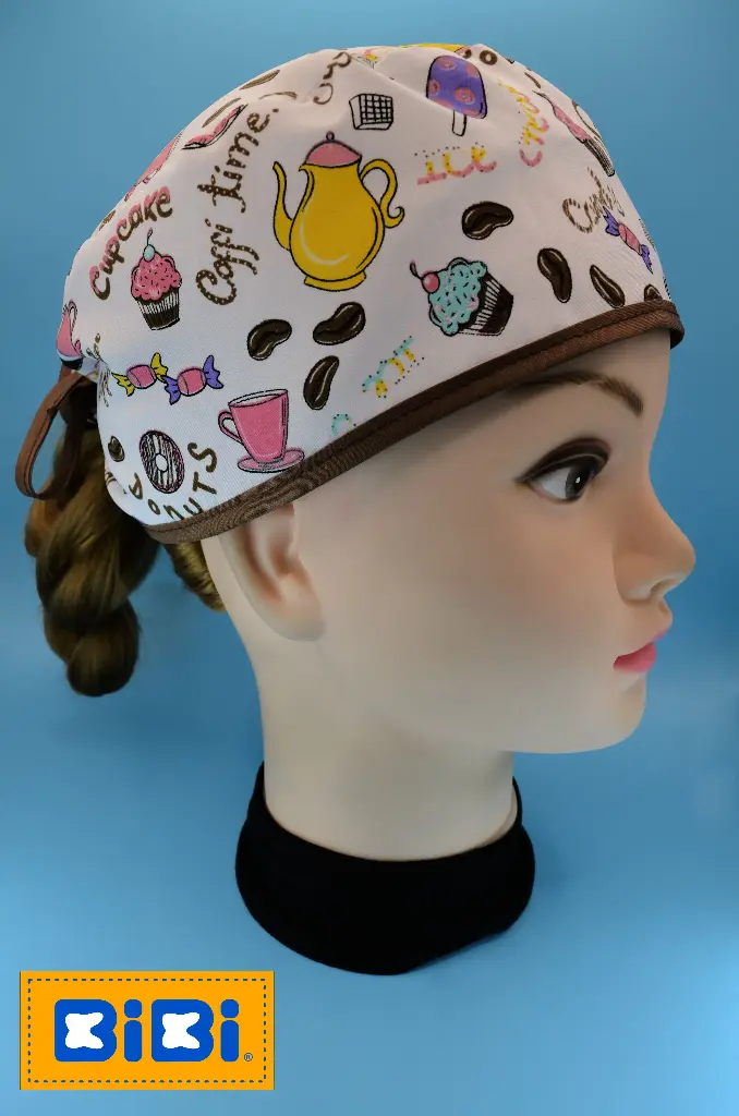 Postres, fondo blanco (Gorro Corto (Medidas: 9.5 cm de altura, 58 cm de circunferencia, con cintas para amarrar))