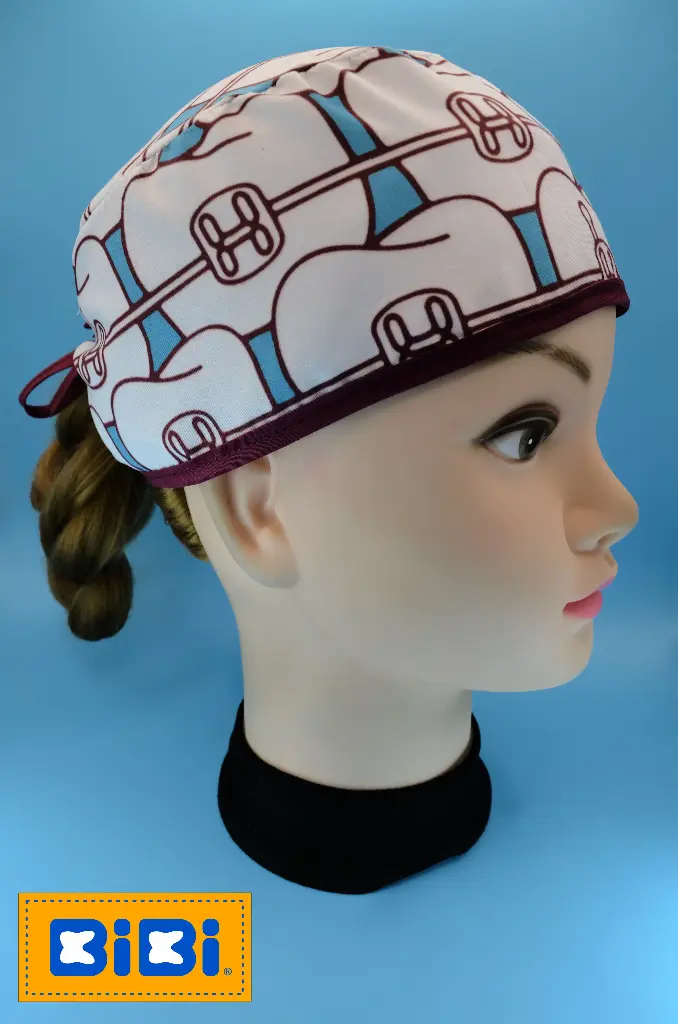 Bracket (Gorro Corto (Medidas: 9.5 cm de altura, 58 cm de circunferencia, con cintas para amarrar))